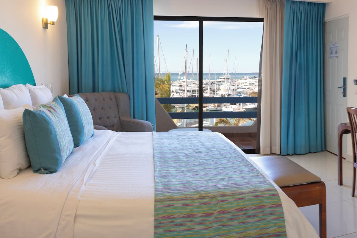 Standard Room, 1 King Bed | 1 bedroom, premium bedding, down duvets, Select Comfort beds