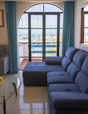 Suite – deluxe, 1 kingsize-seng | Sengetøy av topp kvalitet, dundyner og senger med Select Comfort-madrass