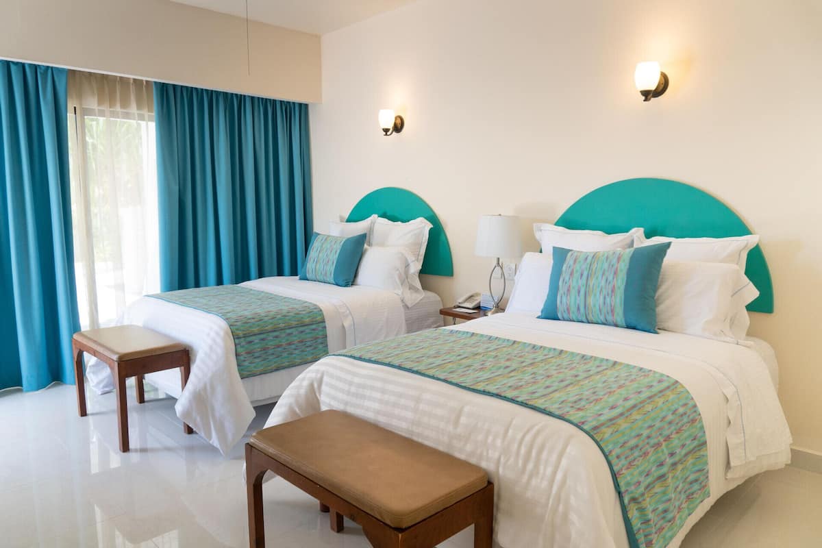 1 bedroom, premium bedding, down duvets, Select Comfort beds