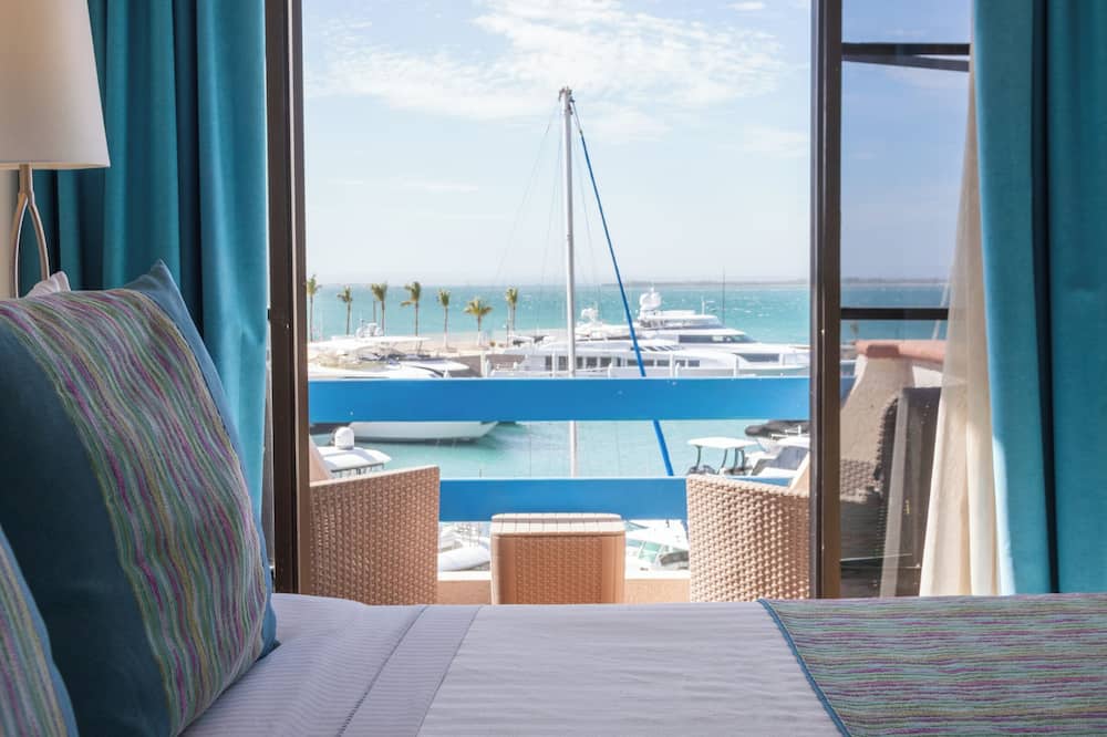 The Westmarine Waterfront Hotel
