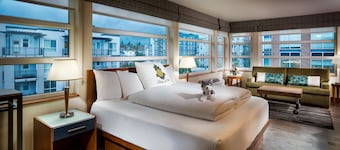 Staypineapple, Watertown Hotel, University District Seattle