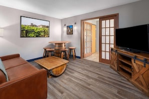 Desk, iron/ironing board, WiFi, bed sheets - Americinn By Wyndham Wabasha (Wabasha)