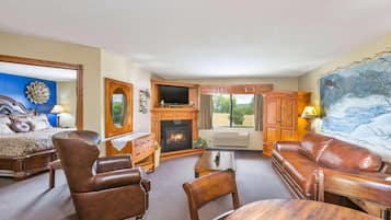 Escritorio, tabla de planchar con plancha, wifi gratis y ropa de cama