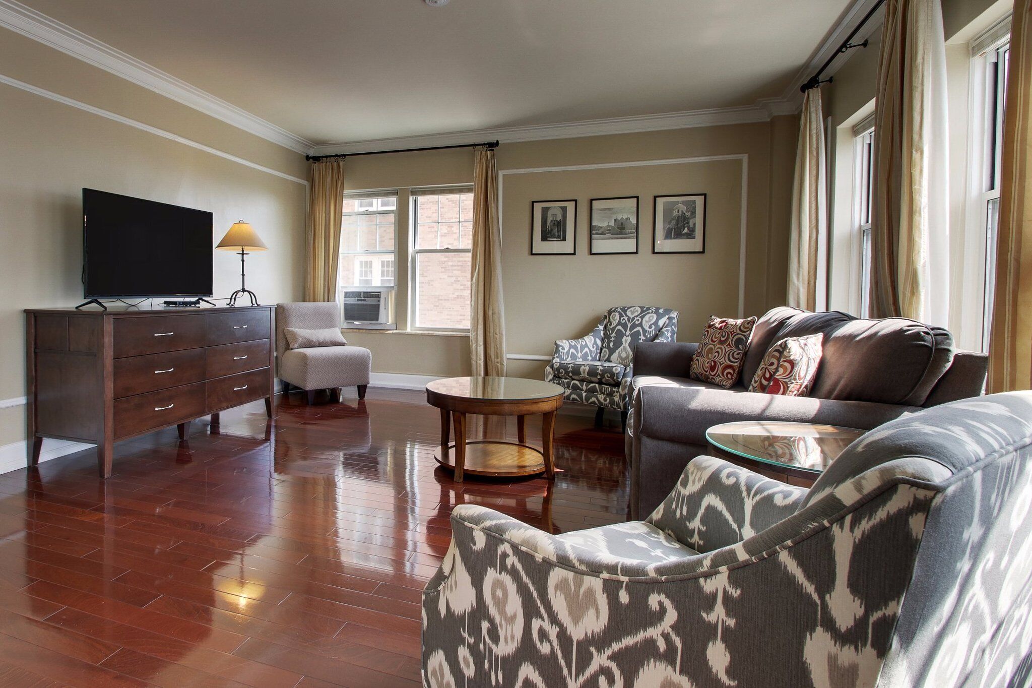 Executive Suite, 2 Bedrooms, City View | Desk, iron/ironing board, free WiFi, bed sheets