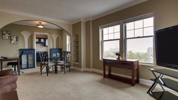 Deluxe Suite, 1 Bedroom, Lake View | Desk, iron/ironing board, free WiFi, bed sheets