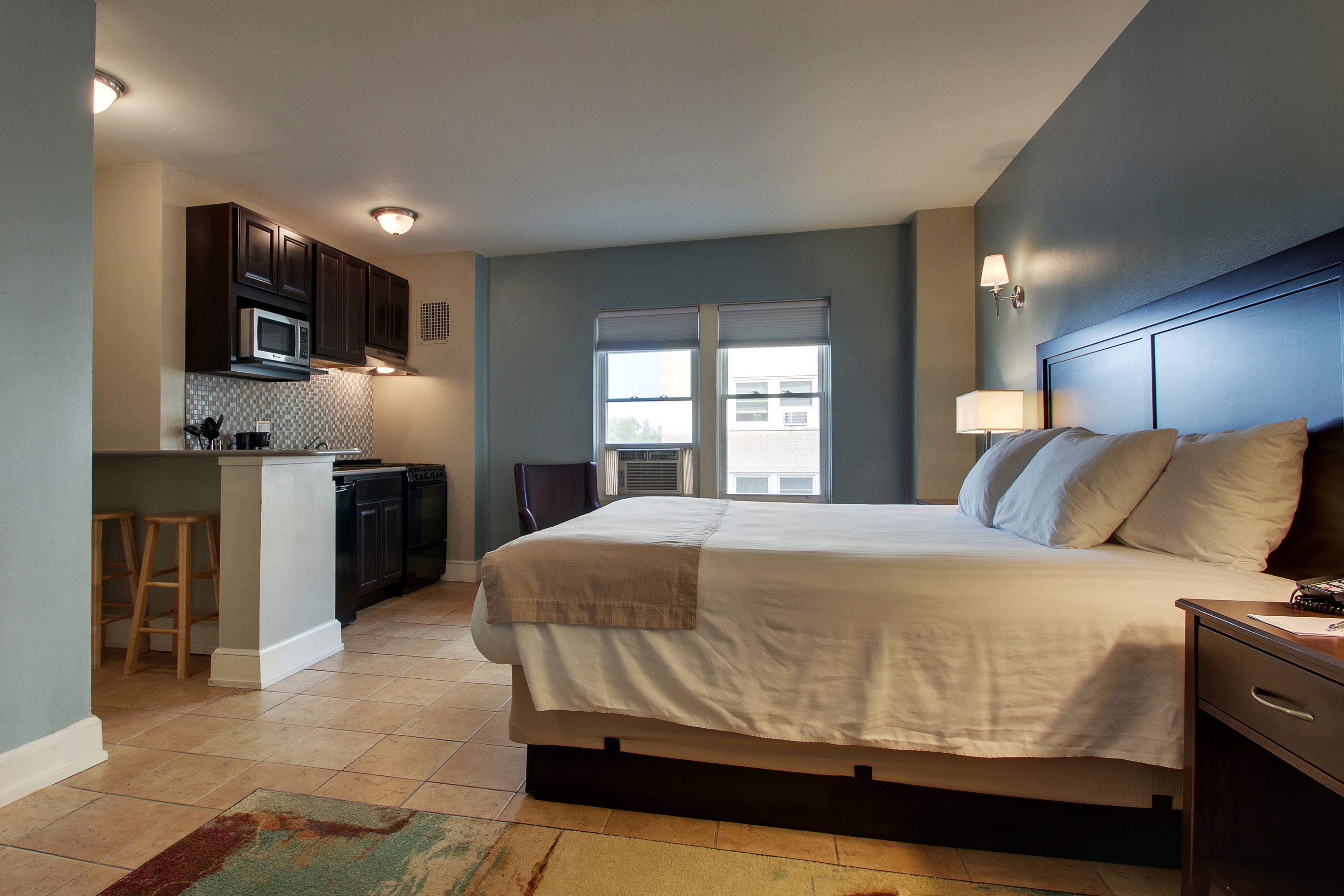 standard room | desk, iron/ironing board, free wifi, bed sheets