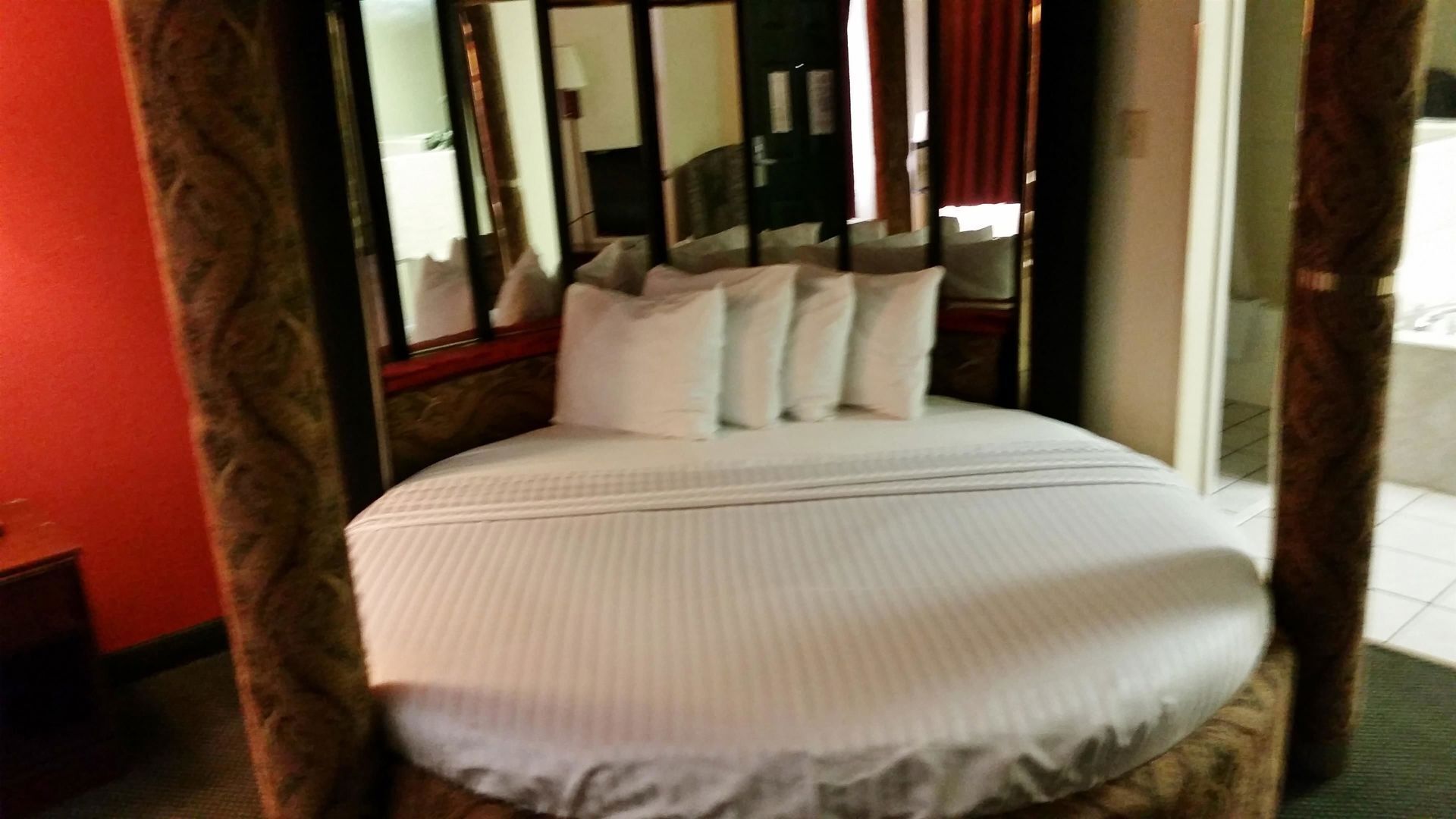 Pillowtop beds, desk, iron/ironing board, free WiFi