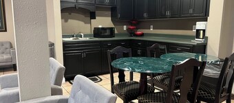 Country Hearth Inn & Suites Augusta