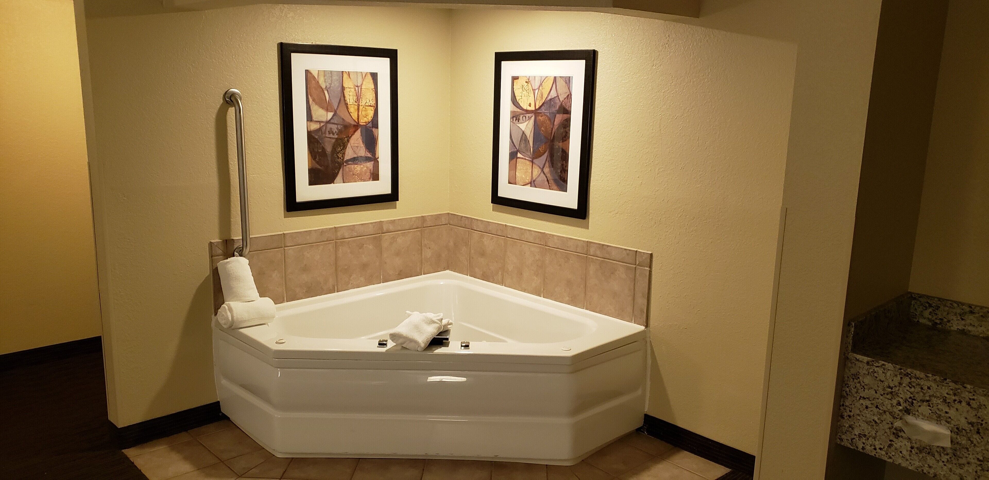 deep-soaking bathtub