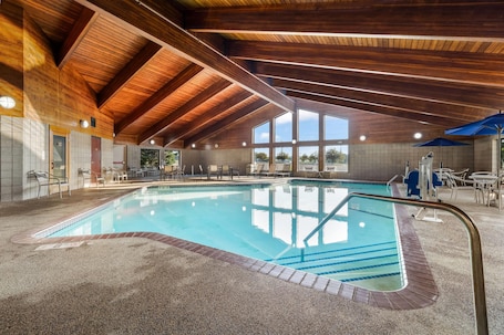Innenpool. AmericInn by Wyndham Mounds View Minneapolis