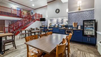 Free daily continental breakfast