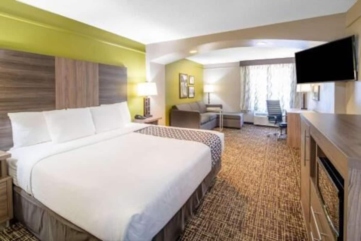 Ropa de cama de alta calidad y escritorio