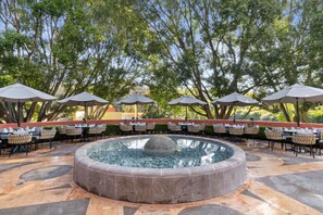 Breakfast, lunch, dinner served; international cuisine, garden views 