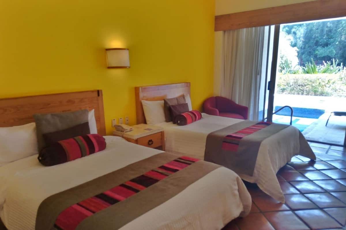 Down duvets, in-room safe, blackout curtains, iron/ironing board