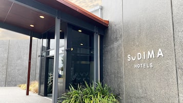 Mặt tiền nơi lưu trú