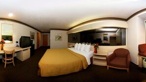 Meja kerja, Wi-Fi gratis, dan seprai linen