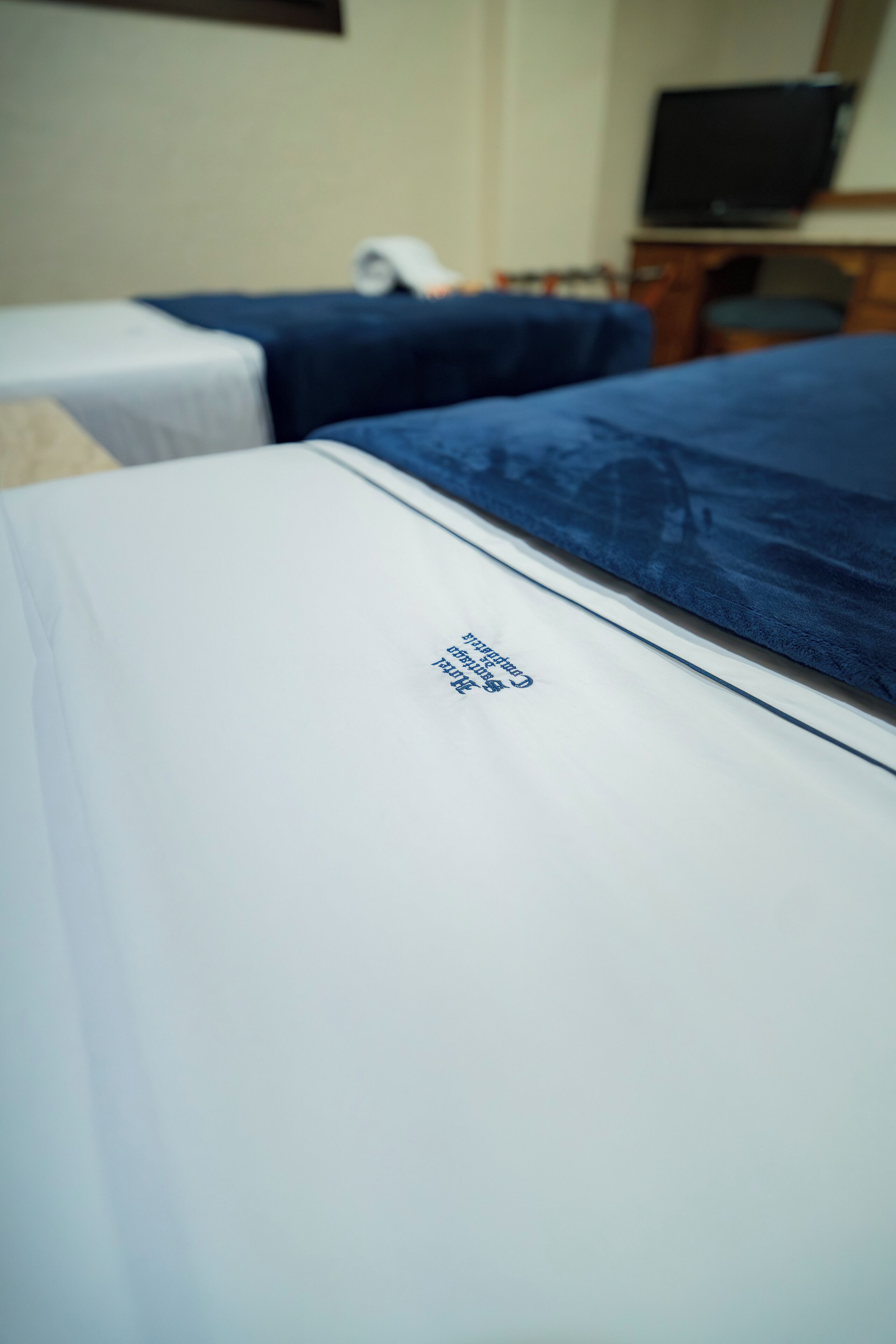 standard quadruple room, 2 double beds | in-room safe, desk, iron/ironing board, free wifi