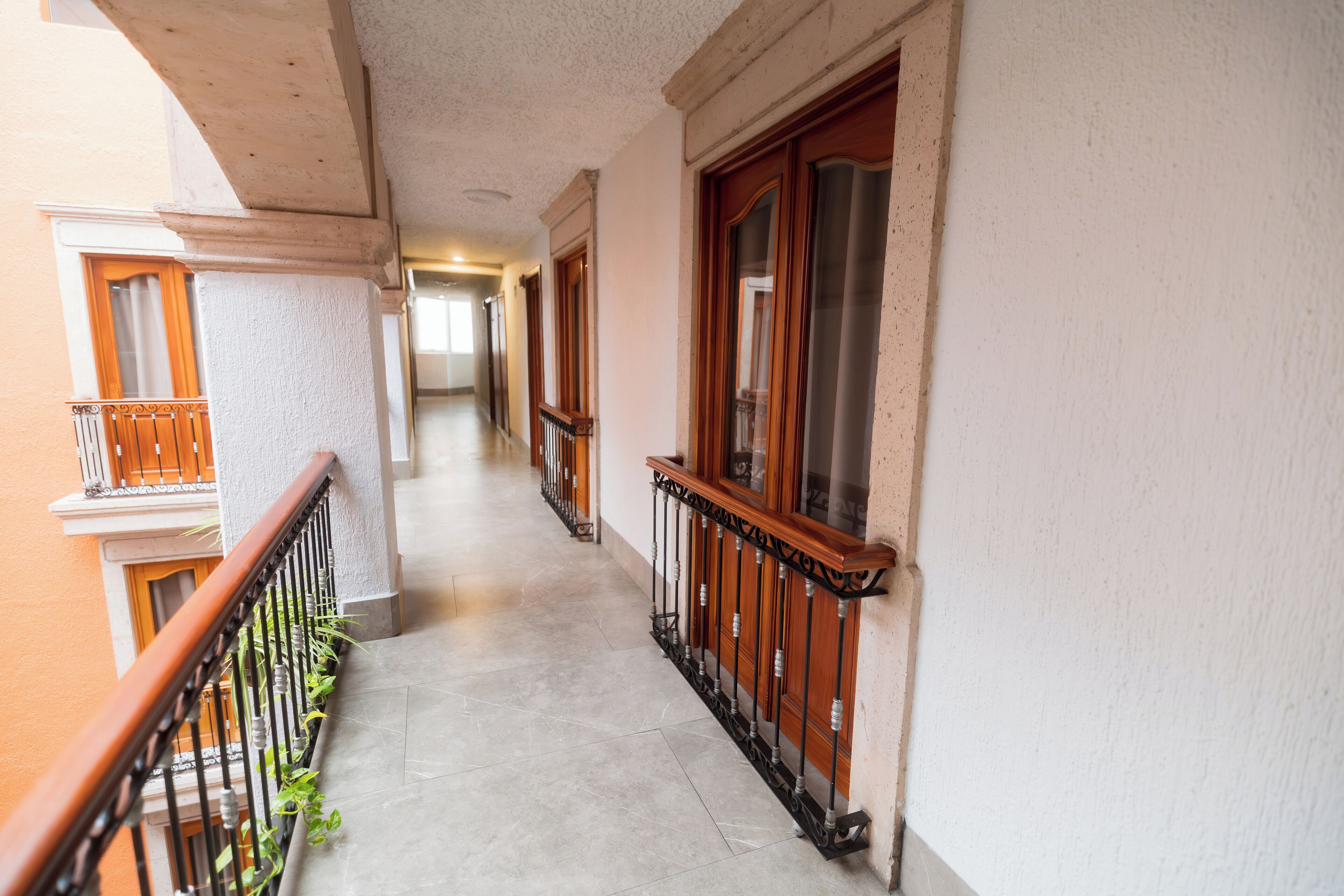 27-inch flat-screen tv with cable channels, tv