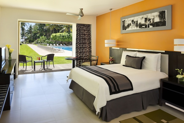 Down comforters, minibar, in-room safe, desk