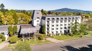 Aerial view - Distinction Rotorua Hotel and Conference Centre (Rotorua)