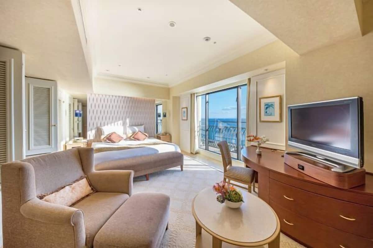 1 Schlafzimmer, Daunenbettdecken, Zimmersafe, Schreibtisch