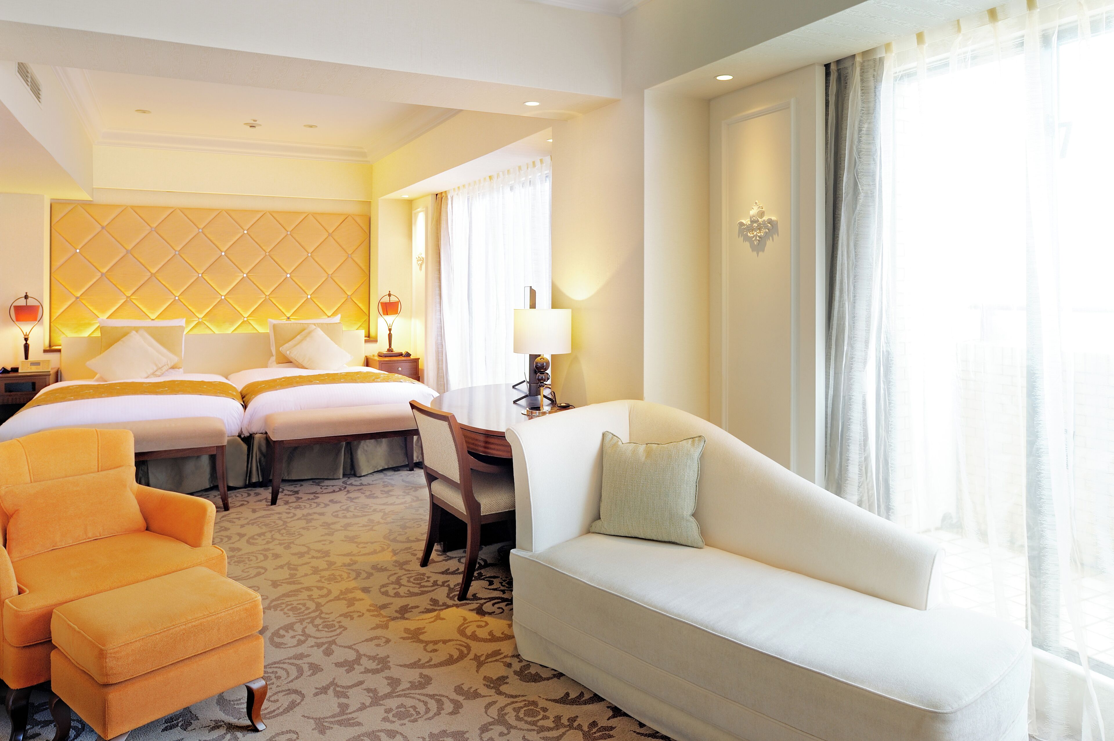 1 bedroom, down duvets, in-room safe, desk