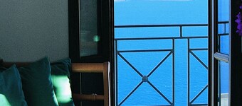 Theoxenia Caldera Hotel