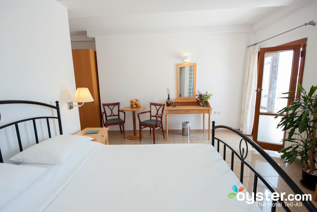 minibar, in-room safe, individually furnished, desk