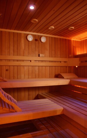 Body treatments, hydrotherapy, aromatherapy, hot stone massages