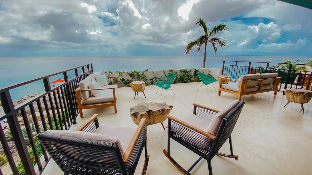 Hotel B Cozumel by null