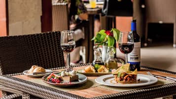 3 Restaurants, Frühstück, Mittagessen, Abendessen, italienische Küche