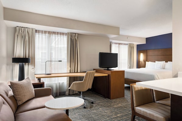 Pillowtop beds, iron/ironing board, free WiFi, bed sheets