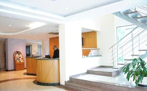 Quầy tiếp tân
