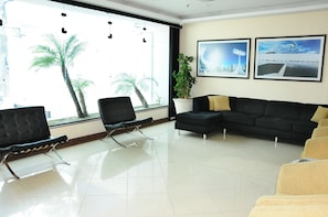 Quầy tiếp tân