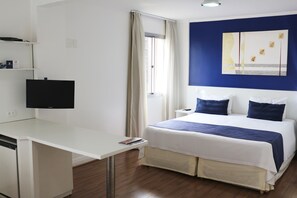 Minibar, in-room safe, soundproofing, free WiFi - Century Paulista (Sao Paulo)