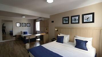 Minibar, coffres-forts dans les chambres, chambres insonorisées