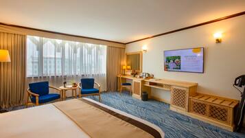 Standard Room, 1 King Bed, Non Smoking, City View | City view
