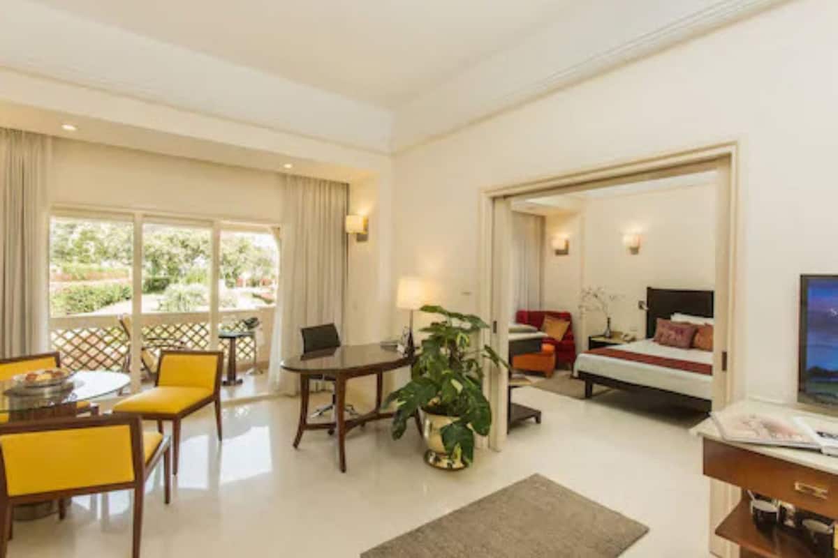 Premium bedding, minibar, in-room safe, individually furnished