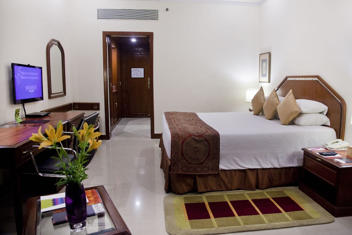 Premium bedding, minibar, in-room safe, individually furnished