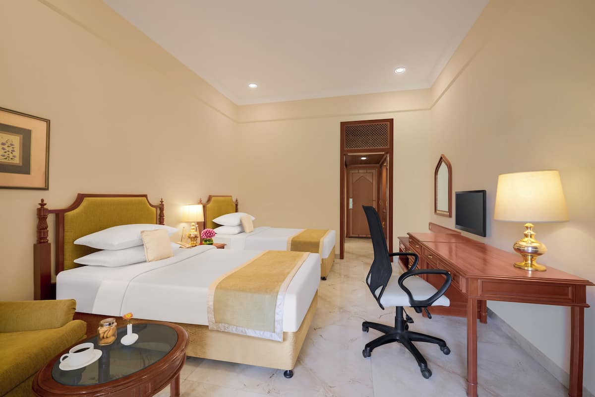 Deluxe Room Twin Bed