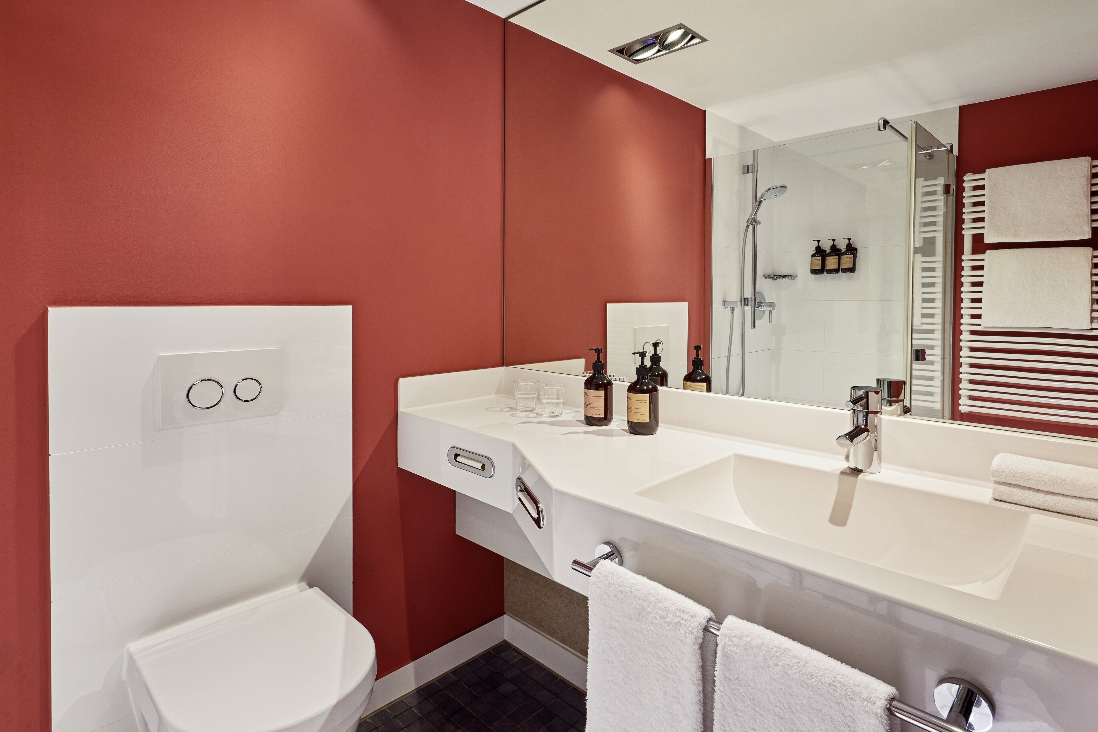 comfort room, 1 king bed, city view | bathroom | eco-friendly toiletries, hair dryer, towels