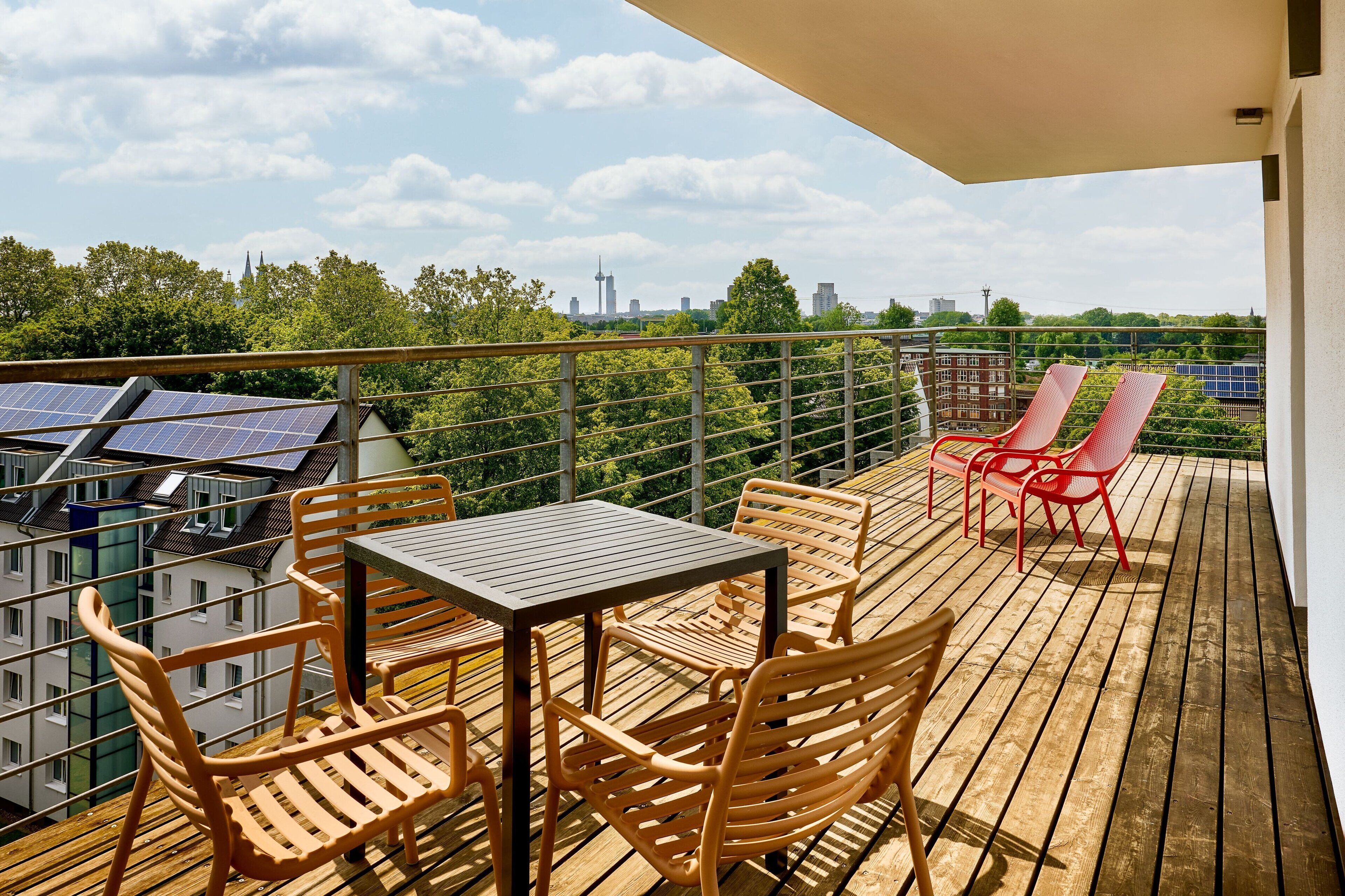 1 bedroom, hypo-allergenic bedding, minibar, in-room safe