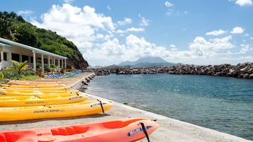 En la playa, toallas de playa, buceo, snorkel