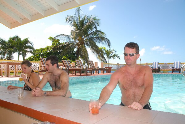Poolside bar