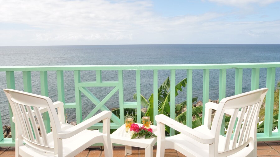 Bird Rock Beach Hotel