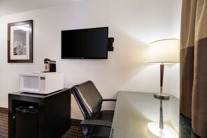 Standard Room, 1 Queen Bed, Non Smoking
