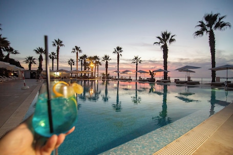 Outdoor pool. Dioscuri Bay Palace Hotel