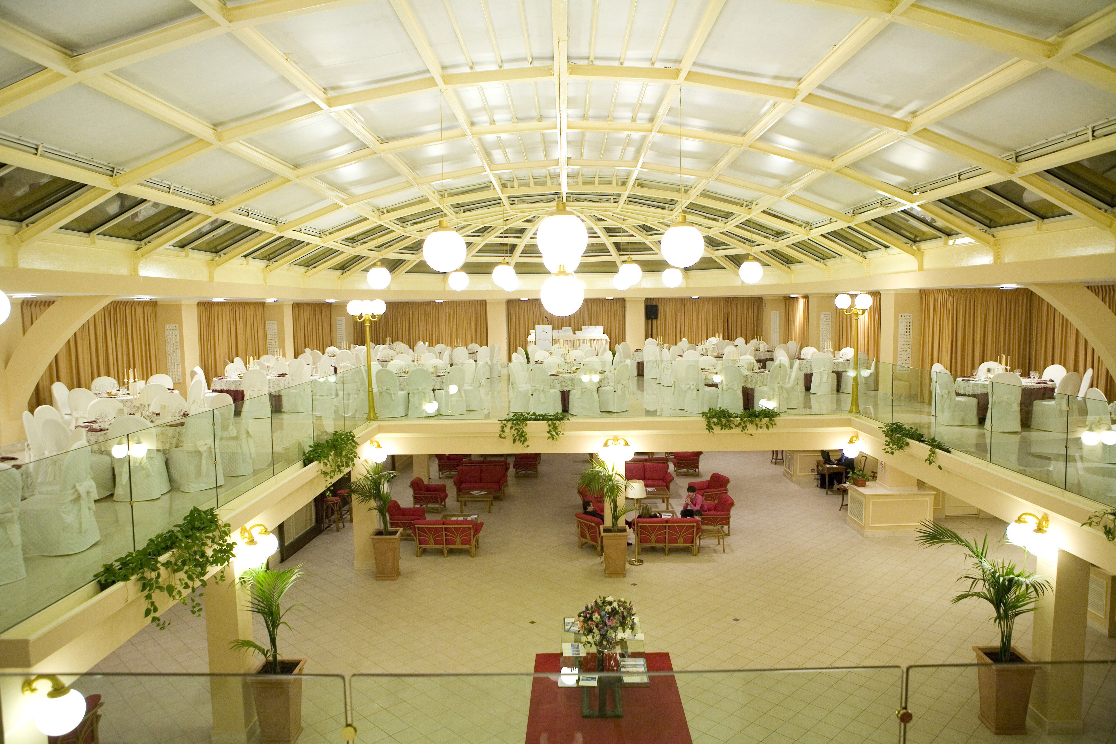Banquet hall