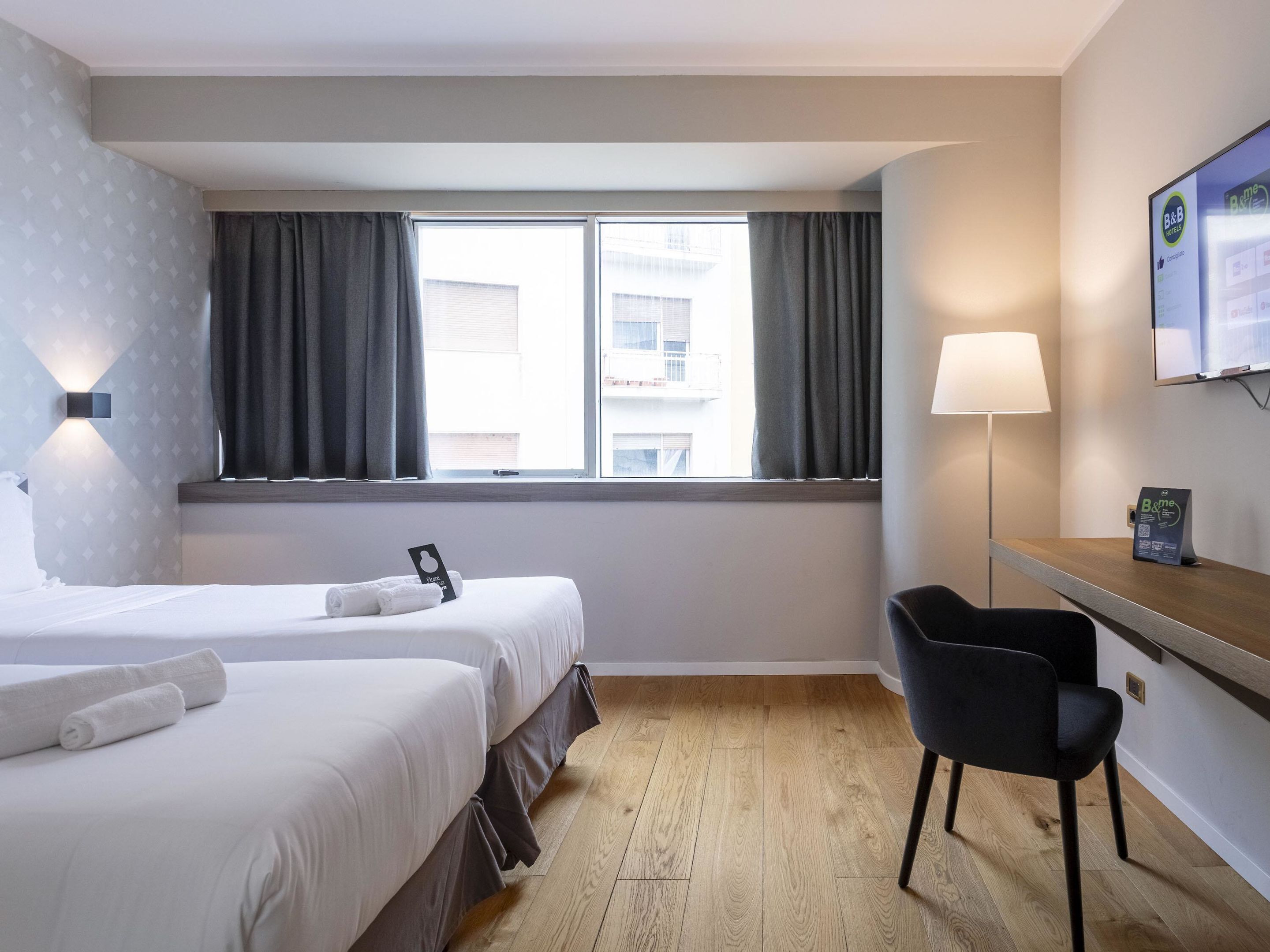 In-room safe, desk, free WiFi, bed sheets