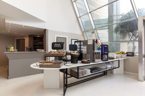 Daily buffet breakfast (EUR 9.50 per person)